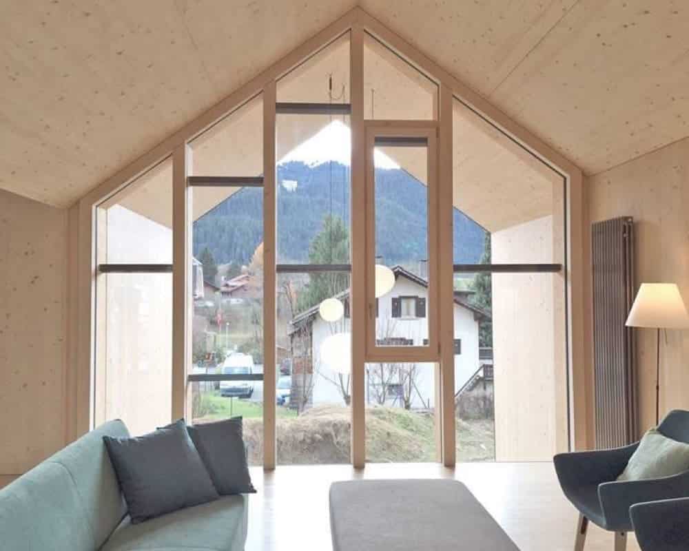 Terrasse en bois : quelle essence pour un chalet à 1000 m d'altitude ?