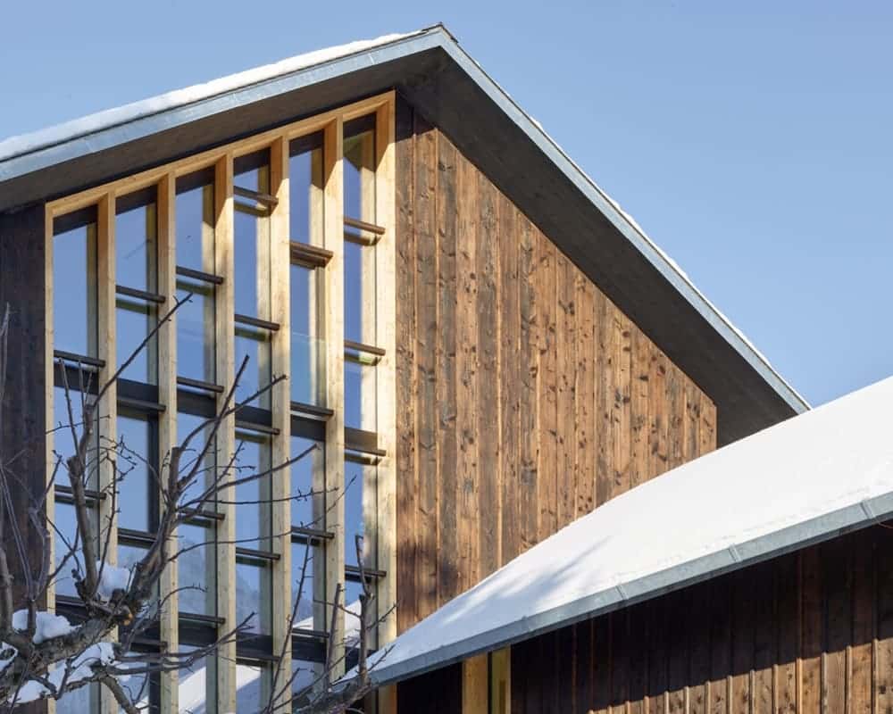 Terrasse en bois : quelle essence pour un chalet à 1000 m d'altitude ?